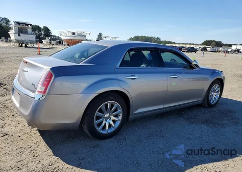 2014 Chrysler 300C z USA, uszkodzony, nr VIN 2C3CCAEG9EH181218